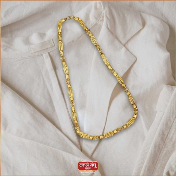 GOLD  DESIGNER CHAIN